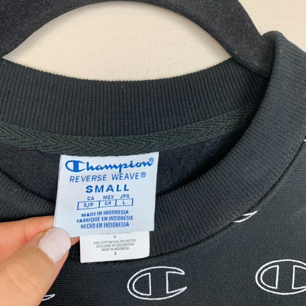 Champion Reverse Weave Logo Crew Neck Sweatshirt - Picture 3 of 8